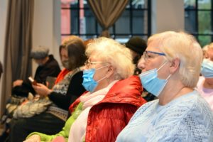 2021.11.29 DG - Fabryka Pełna Życia. Tik tak tik - RAK. Druga edycja miejskiej kampanii profilaktycznej. Spotkanie z seniorami. FOTO: Dariusz Nowak (nddg)