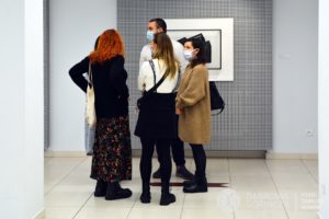 2021.12.01 DG - Galeria PKZ. "Sekrety Światła - Światłocienie" - wystawa prac studentów i pedagogów pracowni Witrażu i Szkła Artystycznego Instytutu Sztuk Plastycznych Uniwersytetu Śląskiego w Cieszynie. FOTO: Dariusz Nowak (nddg)