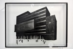 2021.12.01 DG - Galeria PKZ. "Sekrety Światła - Światłocienie" - wystawa prac studentów i pedagogów pracowni Witrażu i Szkła Artystycznego Instytutu Sztuk Plastycznych Uniwersytetu Śląskiego w Cieszynie. FOTO: Dariusz Nowak (nddg)