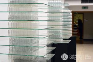 2021.12.01 DG - Galeria PKZ. "Sekrety Światła - Światłocienie" - wystawa prac studentów i pedagogów pracowni Witrażu i Szkła Artystycznego Instytutu Sztuk Plastycznych Uniwersytetu Śląskiego w Cieszynie. FOTO: Dariusz Nowak (nddg)